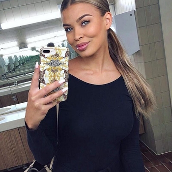 Sexcontact met Laraisgekx