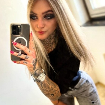 Sexcontact met Danniekax