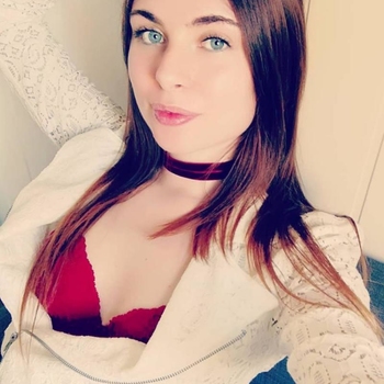 neukdate met Mahoen