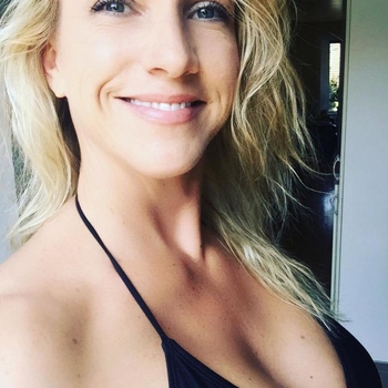 sexdate met Blondja
