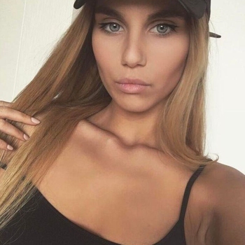 sexcontact met Savvanah