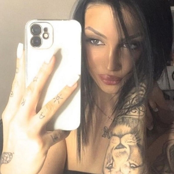 sexcontact met Serval