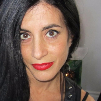 sexcontact met petty