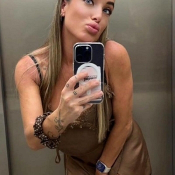 sexcontact met Maximmi