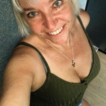 sexcontact met genieterNicolle