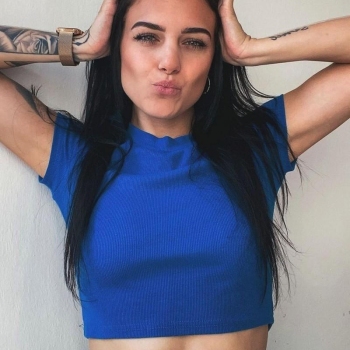 sexcontact met Yvainna