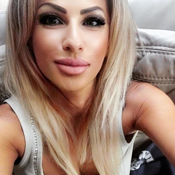 Sexcontact met Modelliciousx