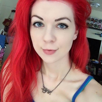 sexcontact met RedAlert