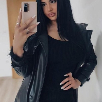 sexcontact met ariatrendy