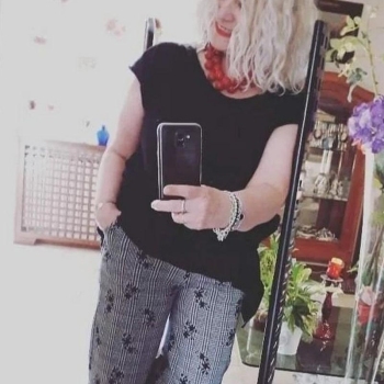 sexcontact met Dewieli