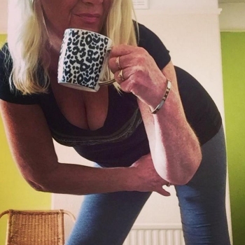 neukdate met OulikeBlondekop