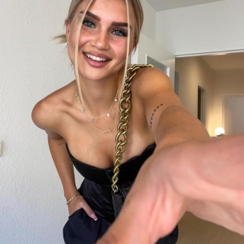 Sexdate met Karelia