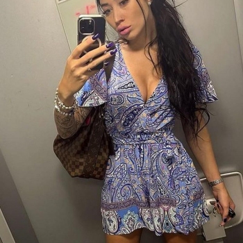 sexcontact met Priscelly