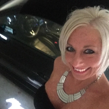 sexcontact met LaDonna