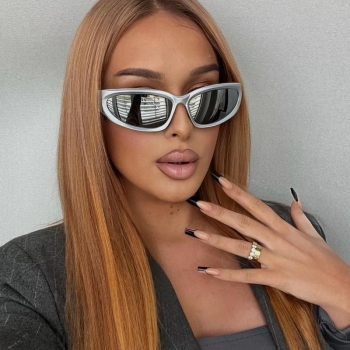sexcontact met minalou