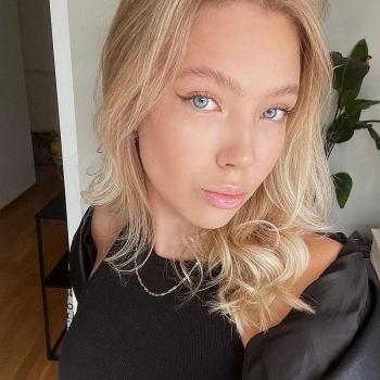 sexcontact met Chyrelle