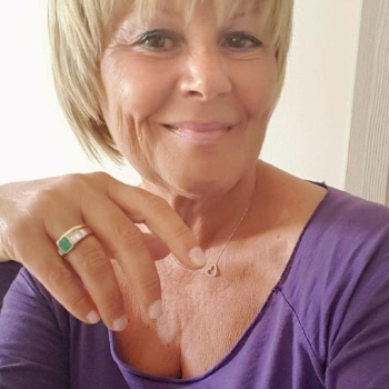 Sexcontact met Annickatjex