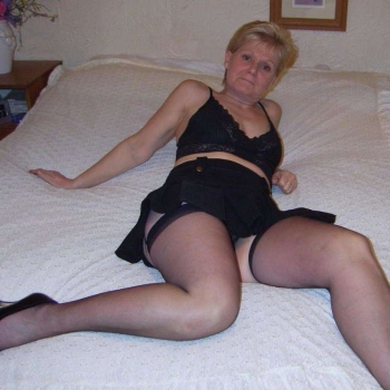 neukdate met lingerieKelli