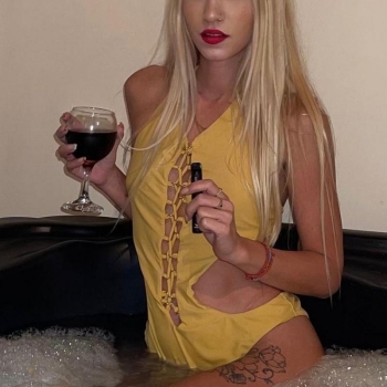Sexcontact met raveenaspeelsx