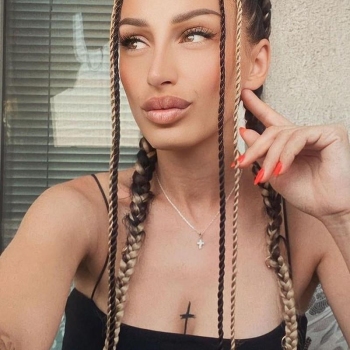 sexcontact met Aidieni