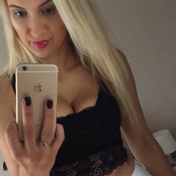 sexcontact met CupFullC