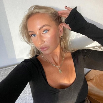 Sexdate met Voroji