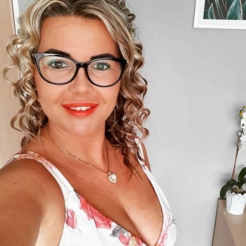 sexcontact met Oumni