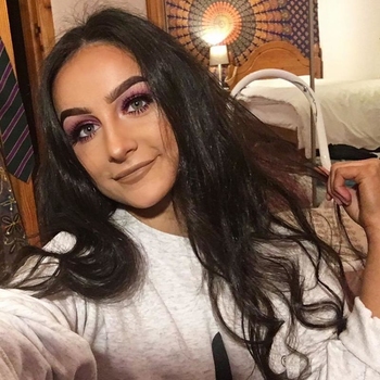 sexcontact met Viesmeisje