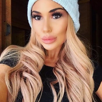 sexcontact met NotyourAverageGirl