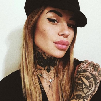 sexcontact met Dakota