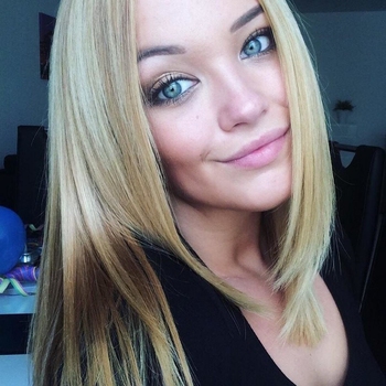 neukdate met corina13