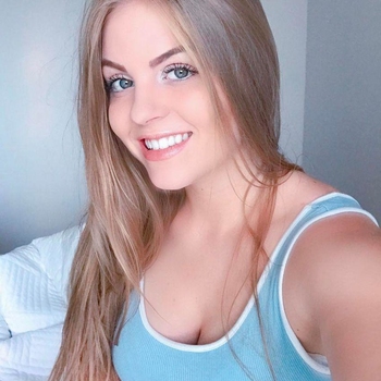 sexdate met BlondeDonna