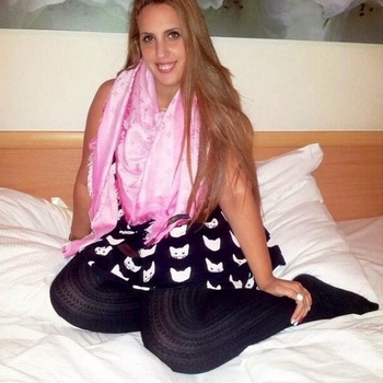 sexdate met Petraahra
