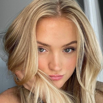 sexcontact met Jemlee