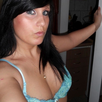 neukdate met thunderBlack