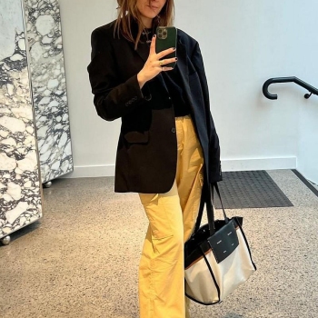 Seks met Kleuri ? Maak gratis afspraakjes voor een seksdate.